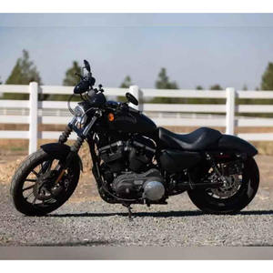 Harley-Davidson Sportster 883 Street Cruiser d'occasion 2015, origine américaine, marque personnalisée, performance agile, conduite fluide, PowerBoost, ChromeFlow - Product Image 1