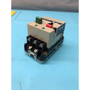 Moteur manuel KLOCKNER MOELLER PKZM0-0,6-NA 600VAC - Équipement et pièces semi-conductrices de confiance de renommée mondiale - Product Image 2