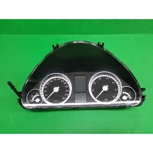 ชุดหน้าปัดรถยนต์ C-class ปี 2004-2008 มือสอง ของแท้ รหัสอะไหล่ A2035403948 - Product Image 1