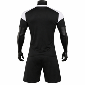 Ensemble d'uniformes de football personnalisés noir et blanc pour hommes, maillot et short de football, séchage rapide, respirant, 100% polyester, OEM ODM - Product Image 2