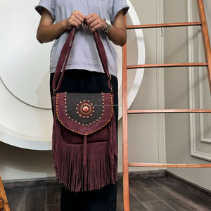 Sac à main ethnique boho western en cuir pour femmes, daim beige tressé avec franges en fourrure, doublure en coton à sangle unique - Product Image 2