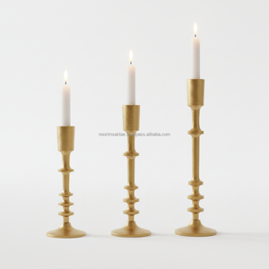 Nordic Luxury Wedding Crown Aluminio Oro Candelabro Centro de mesa Mesa decorativa Portavelas Fabricante Exportador - Product Image 1