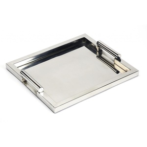 Plateau à boissons en acier inoxydable poli, design élégant avec poignée, pour une sophistication et une grandeur accrues lors des réceptions - Product Image 1