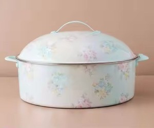 Casserole arabe en émail vert émeraude, motif floral vintage, pour garder les aliments au chaud, idéale pour la cuisine et la salle à manger. - Product Image 2
