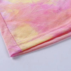Débardeur musculaire tie-dye rose et jaune pour femme avec logo frontal, 100 % polyester, sans manches, col rond, décontracté, streetwear d'été - Product Image 3