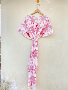 Blanco y Rosa Kaftan Maxi Dress Beach Cover Ups Block Impreso Kaftan Maxi Dress - Product Image 4