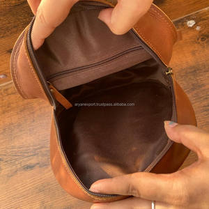 กระเป๋าเป้สะพายหลังขนาดเล็กทำด้วยมือสำหรับผู้หญิงกระเป๋าสะพายหลังหนังวัวแท้ลายดอกไม้ตะวันตกพร้อมกระเป๋าสะพายข้าง - Product Image 4