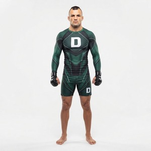 Ensemble de shorts de combat MMA et de rashguard à manches longues personnalisés par sublimation pour hommes et femmes, vêtements d'entraînement - Product Image 2