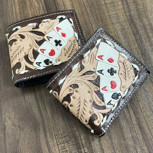 Portefeuille en cuir usiné à la main avec logo personnalisé vintage Porte-cartes en cuir de vachette véritable à deux volets avec blocage RFID pour hommes - Product Image 5