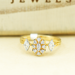 แหวนแต่งงานดีไซน์โซลิแทร์ประดับเพชรเม็ดเดี่ยวสีโรสโกลด์จาก Luster Jewelry สามารถปรับแต่งได้ - Product Image 3