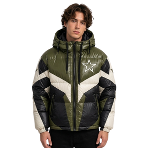 Chaqueta Deportiva Acolchada para Hombre, Diseño Chevron Verde con Rayas, Capucha con Detalles Blancos, Acolchado Térmico Grueso, Chaqueta de Nailon Resistente - Product Image 1