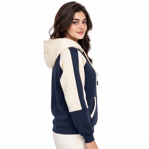 Sweat à capuche oversize élégant en polaire pour femme – Idéal pour l'hiver, les loisirs en extérieur, tissu doux et confortable, parfait pour le quotidien et les voyages - Product Image 3