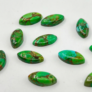 Pierre précieuse en turquoise verte cuivrée, forme marquise, cabochon, pierre brute pour la création de bijoux - Product Image 2