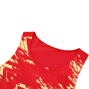 Tenue de course sur piste personnalisée pour hommes, respirante, avec short de sport, vêtements de sport haut de gamme pour les événements de relais de sprint - Product Image 5