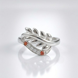 Anillo de Hoja de Rubí DIVYORO - Product Image 1