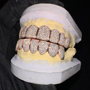 2024 estilo de moda Provence grillz personalizado 10K oro sólido dientes parrilla diamante polvo moissanite parrilla fiesta regalo Decoración - Product Image 1