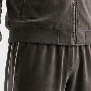 Survêtement en velours personnalisé de haute qualité Vêtements de sport pour hommes Survêtement en velours de luxe polaire pour hommes Survêtements pour hommes - Product Image 5