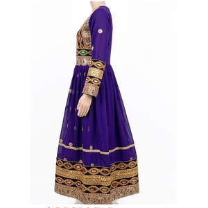 Vestido Afgano Kuchi Formal Tribal Modesto para Mujer, Diseño Sencillo con Cintura Natural, Recto, Bordado Sólido - Product Image 4