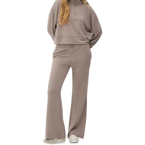 เสื้อสเวตเชิ้ตโอเวอร์ไซส์ทรงครอปแฟชั่นสำหรับผู้หญิง ผ้าฝ้าย 100% แขนสั้น รับสกรีนโลโก้ คุณภาพสูง สำหรับฤดูหนาว - Product Image 1