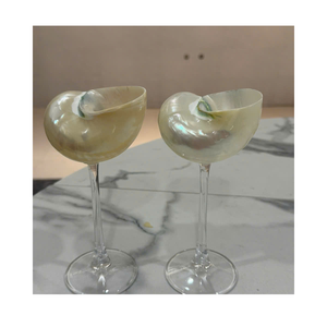Copa de Vino de Concha Marina Natural Hecha a Mano, Vajilla Costera para Restaurantes, Hoteles y Resorts de Lujo - Product Image 1