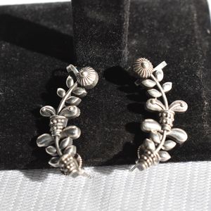 Trending Flower Pattern <b>Cuff</b> <b>Earrings</b> Vintage Silver Look Alike Women's Alloy Jewelry for Women and Girls - Product Image 1