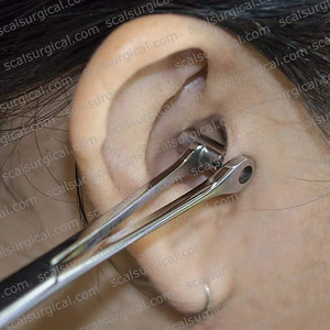 Pinza profesional de acero inoxidable para perforación de tragus con extremo tipo cubo, herramienta para perforaciones corporales - Product Image 3