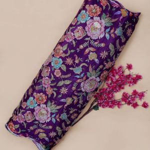 Caftan Sharara de soirée Royal Denim Majestic Purple, en crêpe léger avec broderie florale et travail de paillettes fines, style ethnique indien régale - Product Image 4