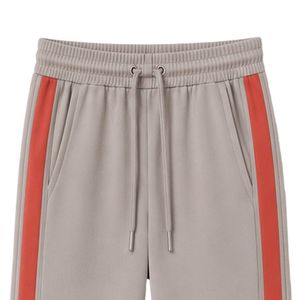Ensemble décontracté deux pièces pour femme, t-shirt à manches courtes et pantalon droit, corail et gris, avec rayures contrastées - Product Image 4