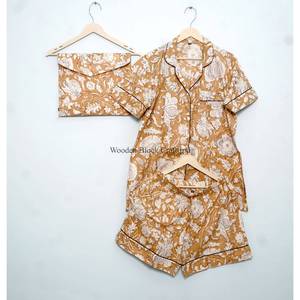Hermoso y elegante conjunto de pijama corto de algodón hecho a mano en India, con estampado digital vintage, suave, para dormir, para mujer, primavera-verano - Product Image 5