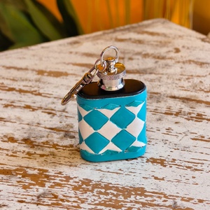 Mini flacons à liqueur en cuir véritable Venus haut de gamme, motif quadrillé, avec nouveau bouchon métallique, légers et robustes, accessoire de mode - Product Image 1