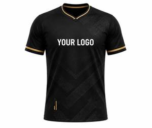 Ensembles de maillots de football personnalisables avec logo, noms et numéros, col en V, imprimés par sublimation, en stock – Tissu performant, shorts assortis - Product Image 3