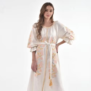 Robe maxi en coton pour femme, style bohème chic, avec broderie florale, coupe ample, taille à nouer, manches 3/4, robe décontractée - Product Image 1