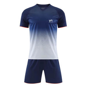 Uniforme de Fútbol Personalizado en Color y Talla, de Alta Calidad y Precio Económico, Ropa Deportiva con Diseño Único para Adultos - Product Image 1