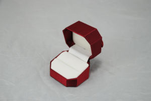 Caja de Joyería Rectangular con Anillo Individual, Superficie de Terciopelo Satinado y Estructura de Papel Impreso, 60x52x41mm, para el Día de San Valentín - Product Image 2