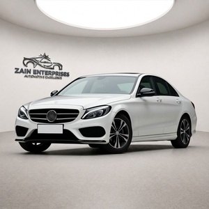 Mercedes-Benz Clase C Sedán 2015, 5 Asientos, Interior de Cuero, Faros LED, Neumáticos R18, Volante a la Izquierda, Gasolina, Automático, Aire Acondicionado - Product Image 1