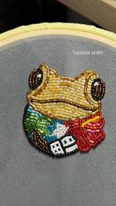 Haut de soirée brodé de perles pour femmes, haut de luxe à la mode, orné de perles faites à la main et d'embellissements brodés artistiques - Product Image 6