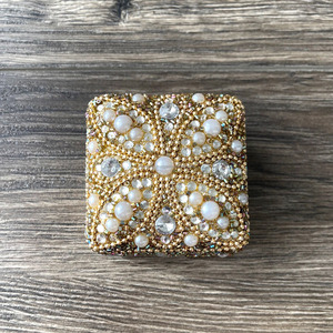 Caja de joyería de baratija cuadrada Rectángulo hecho a mano Caja de recuerdo de boda de la mejor calidad Diseñador Lac Glitter Caja de regalo con cuentas de la India - Product Image 1