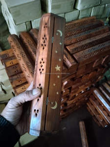 Top vente excellente qualité arabe porte-encens bois métal brûleur pour la décoration intérieure poli Technique boîtes en bois signes muraux - Product Image 5