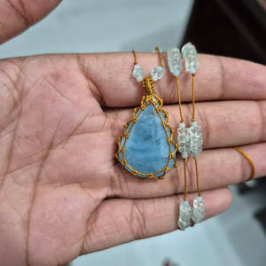 Collar Colgante de Macramé Hecho a Mano con Aguamarina, Gema Natural de Aguamarina Azul, Joyería Boho de Cristal Curativo, Cordón Ajustable, Regalo - Product Image 1