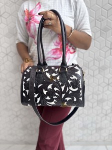 Ensemble de 2 sacs à main et pochettes en cuir sculpté à la main avec motifs floraux, style bohème, bandoulière, faits main, style western, élégants, pour femmes, usage quotidien - Product Image 4