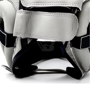 Casque léger sur mesure réglable, concevez votre propre équipement de protection pour la boxe et le combat, protège-tête en vente - Product Image 4