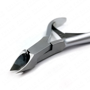 Pince à cuticules mini en acier inoxydable avec logo personnalisé, argentée, coupe-ongles professionnel, outil de manucure et de podologie - Product Image 5