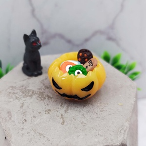 Figura de Calabaza Miniatura de Resina para Halloween, Escultura Decorativa Pintada a Mano para Decoración de Mesa de Micropaisaje DIY, para Mayores de 14 Años - Product Image 5