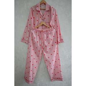 Ensemble de pyjama en coton imprimé à la main pour femmes, vêtements de nuit légers, ensemble de pyjama pour un sommeil confortable et pour se détendre - Product Image 3