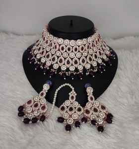 Exquisito Conjunto de Joyería Nupcial Étnica de Aleación Chapada en Oro Rosa con Zirconia, Collar Gargantilla, Pendientes y Maang Tikka para Aniversario - Product Image 2