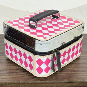 กล่องเก็บเครื่องประดับสไตล์ตะวันตกแบบใหม่ กล่องใส่เครื่องประดับหนังลายตารางทำมือ สำหรับแหวน สร้อยคอ กล่องใส่เครื่องประดับสำหรับเดินทางสุดหรู - Product Image 4