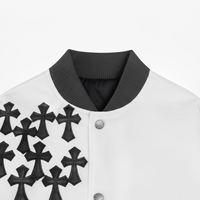 Veste universitaire blanche pour homme avec manches en PU noir, design d'appliqué en croix, numéro 3 sur la manche, col montant, vêtement d'hiver