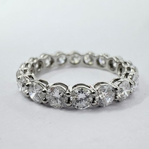 Bague éternité en or blanc 14 carats avec diamants de laboratoire taille ronde 2,88 carats, alliance de luxe, bijoux fins en diamant - Product Image 2