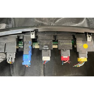 Pièces automobiles d'occasion, autoradio lecteur CD 70910H pour Kia Opirus, testé en usine, pièces automobiles coréennes - Product Image 1