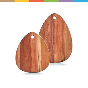 Planche à découper de cuisine en bois d'acacia durable, tendance et élégante, pour fruits, légumes et aliments, taille personnalisée, couleur naturelle - Product Image 1